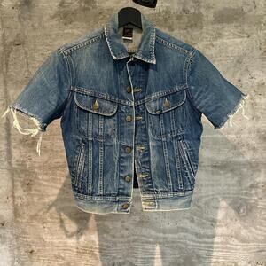 Lee Vintage denim jacket with a distressed look - size 36 Small
